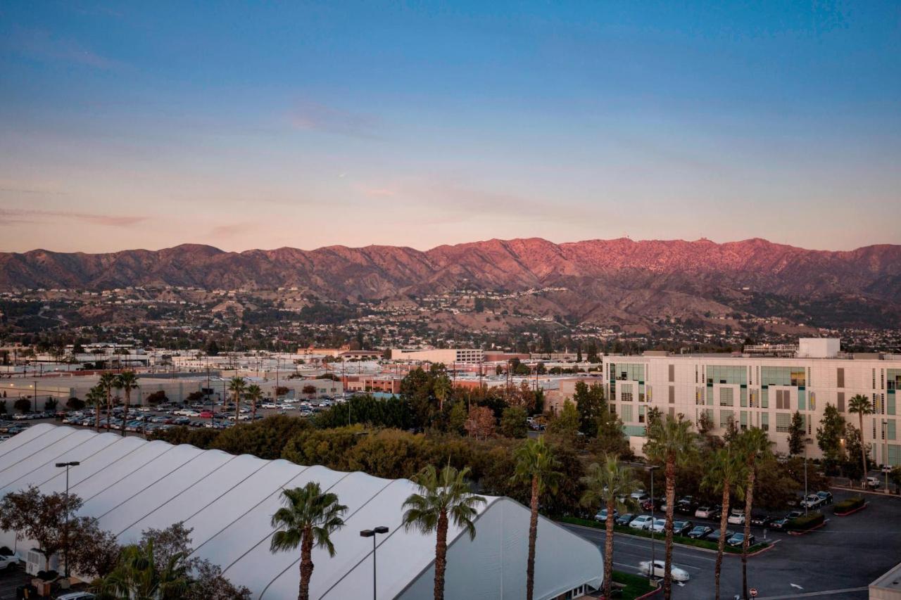 Los Angeles Marriott Burbank Airport Exteriör bild