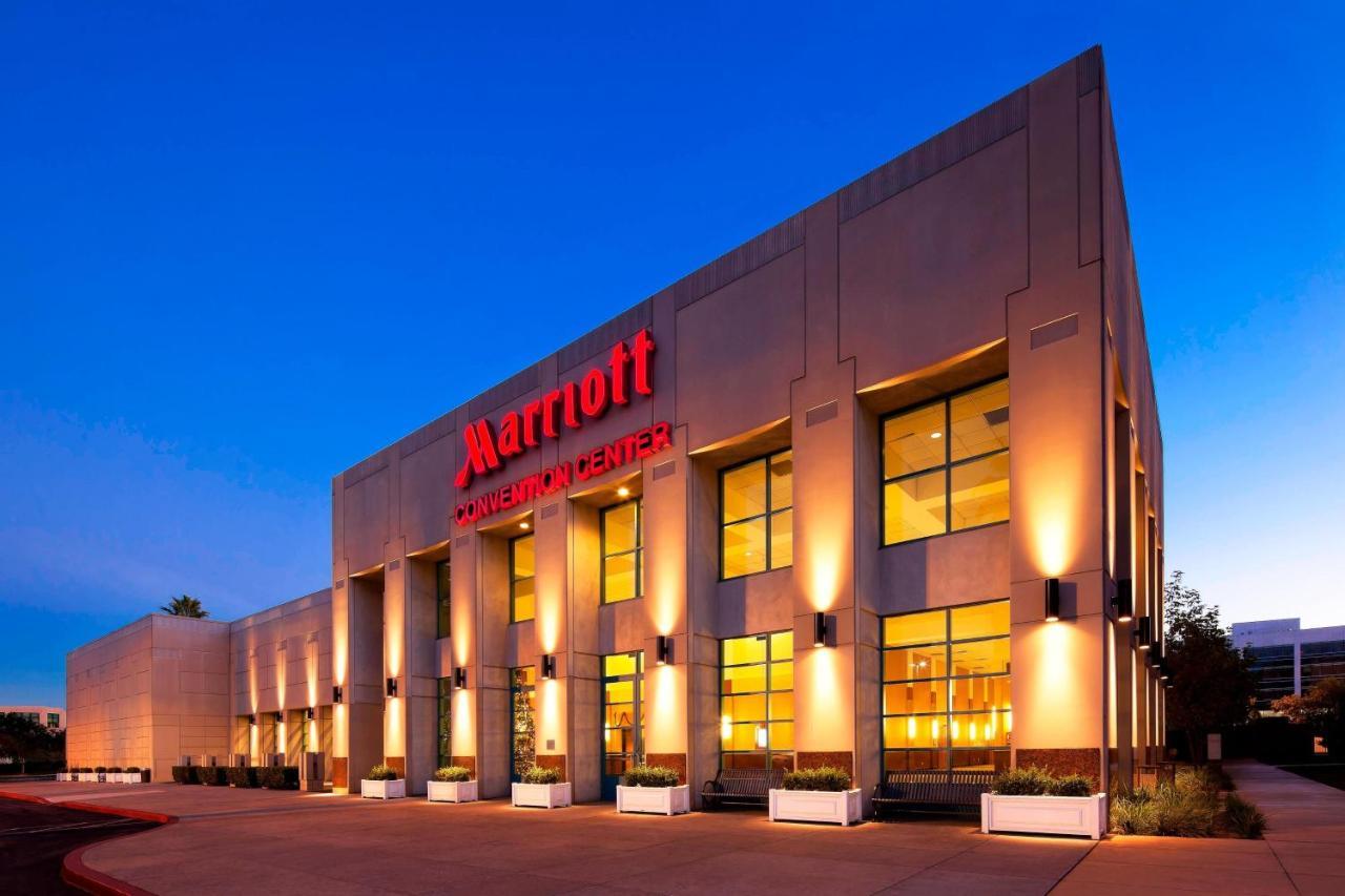 Los Angeles Marriott Burbank Airport Exteriör bild