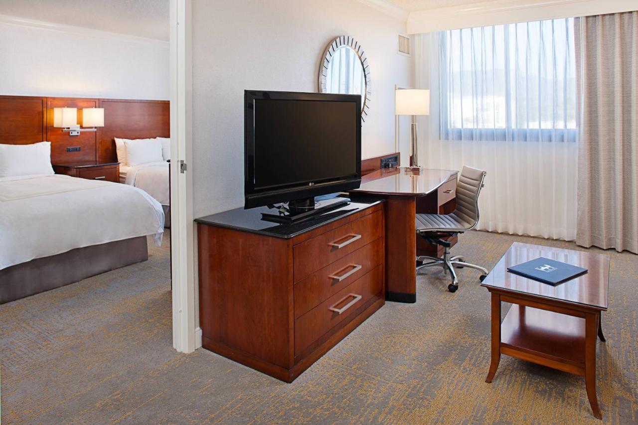 Los Angeles Marriott Burbank Airport Exteriör bild